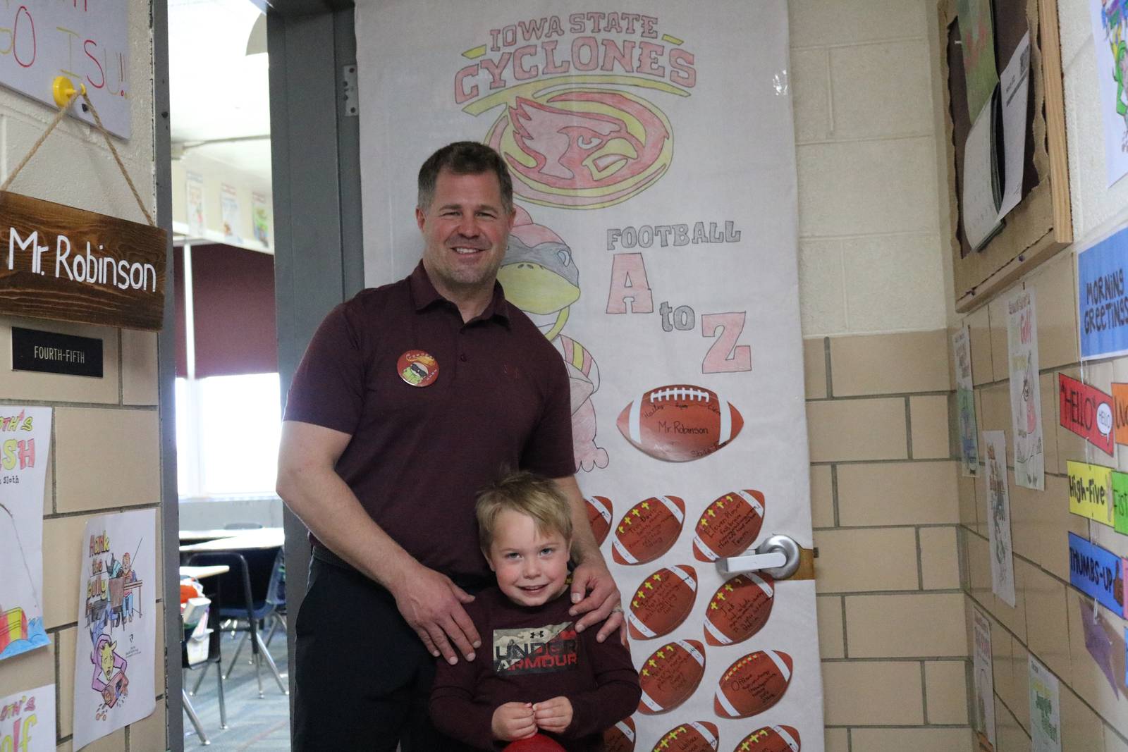 Football player turned author visits Diagonal – Creston News