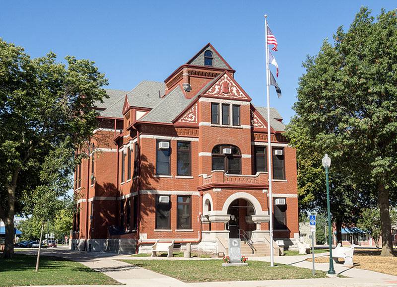 Adair County Courthouse