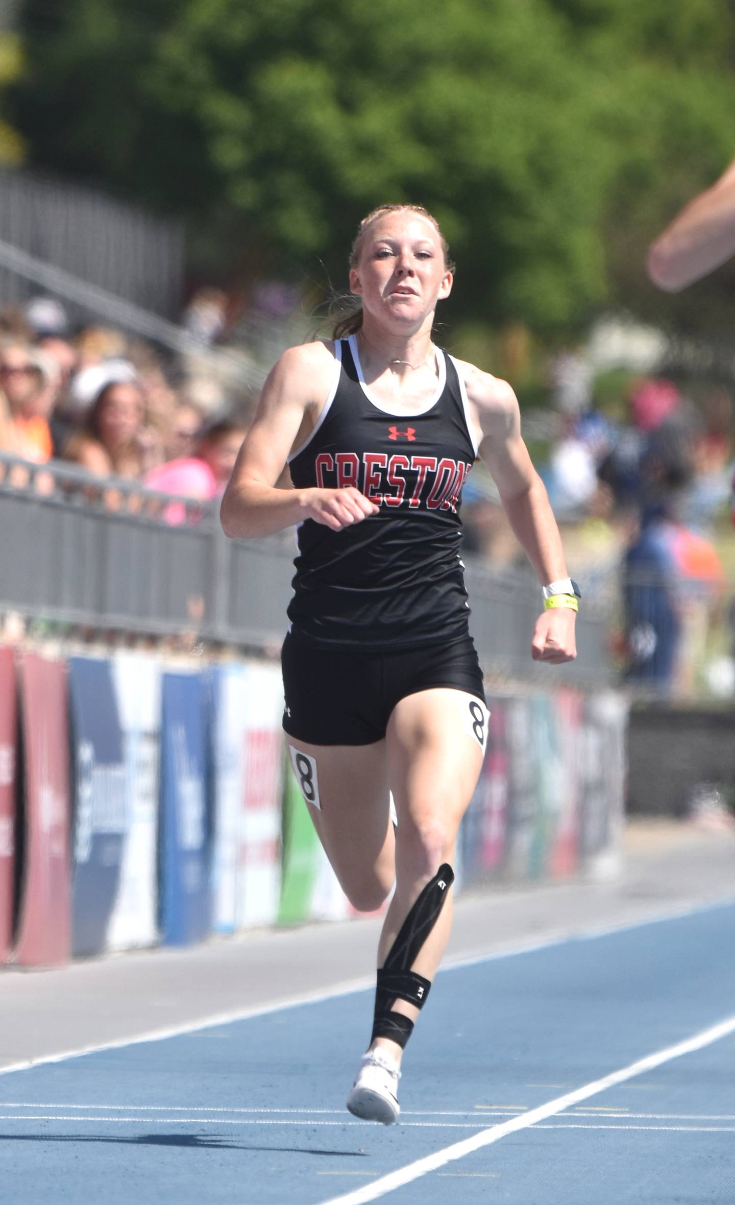 Avery Staver - 24th place 3A 200m dash, 21st place 4x800 relay