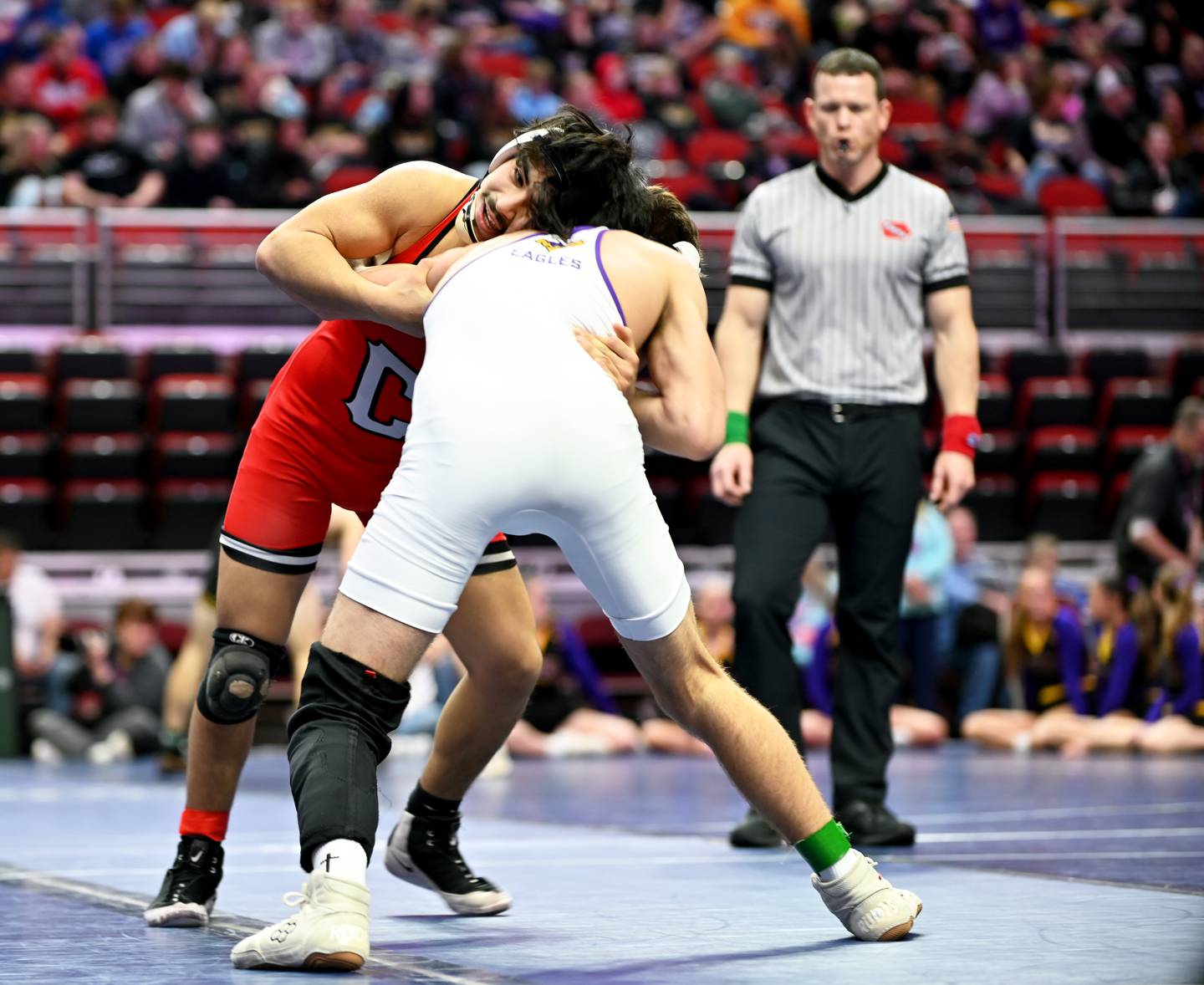 Jose Avila squares off with Hayden Schafer of Eagle Grove in round one