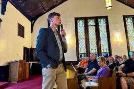 Sand: Iowans tired of feeling like there’s only two choices