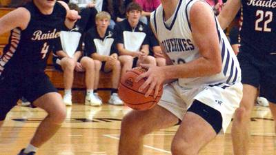 Ruggles tops 1,000 career points in Raiders’ win over Nodaway Valley