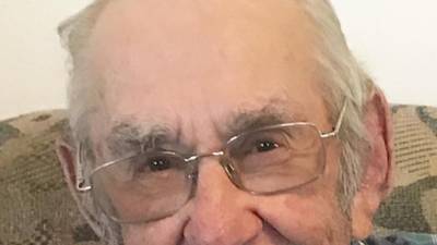 Carr to celebrate 90th birthday