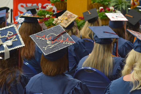 Afton nursing student gives SWCC graduation address