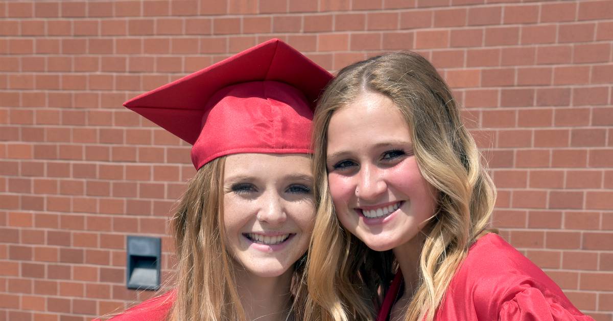 ‘Unique’ Creston class of 2023 says farewell – Creston News