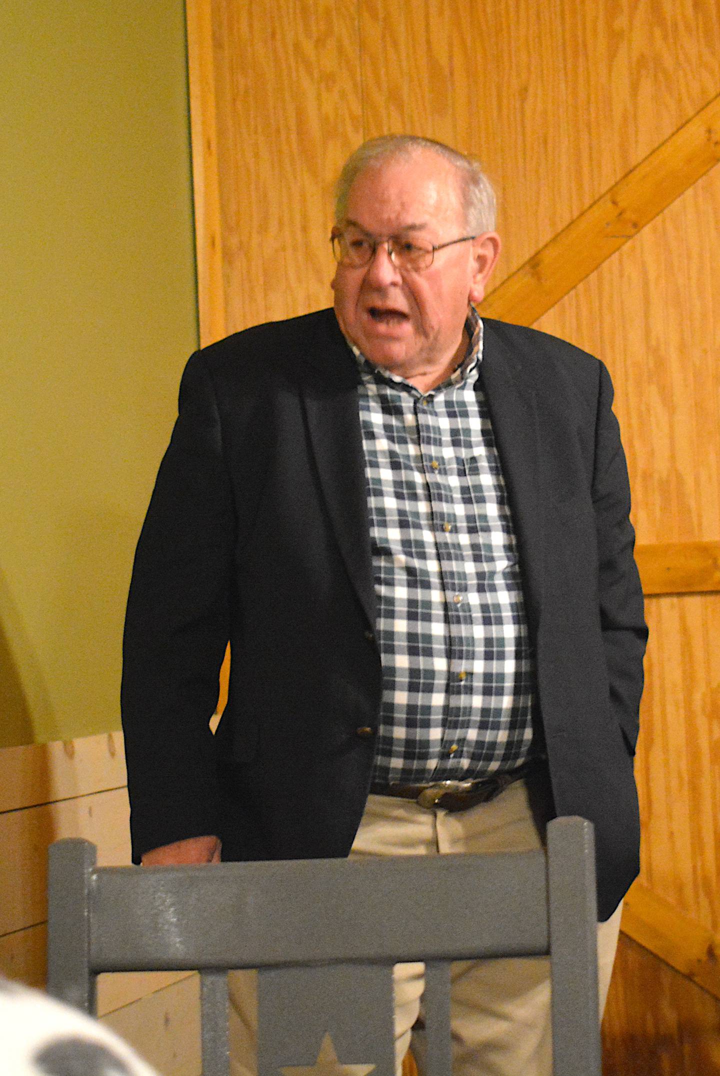 Iowa State Senator Tom Shipley speaks during Randy Feenstra's visit to Creston. Shipley endorsed Feenstra's run for governor during the meeting.