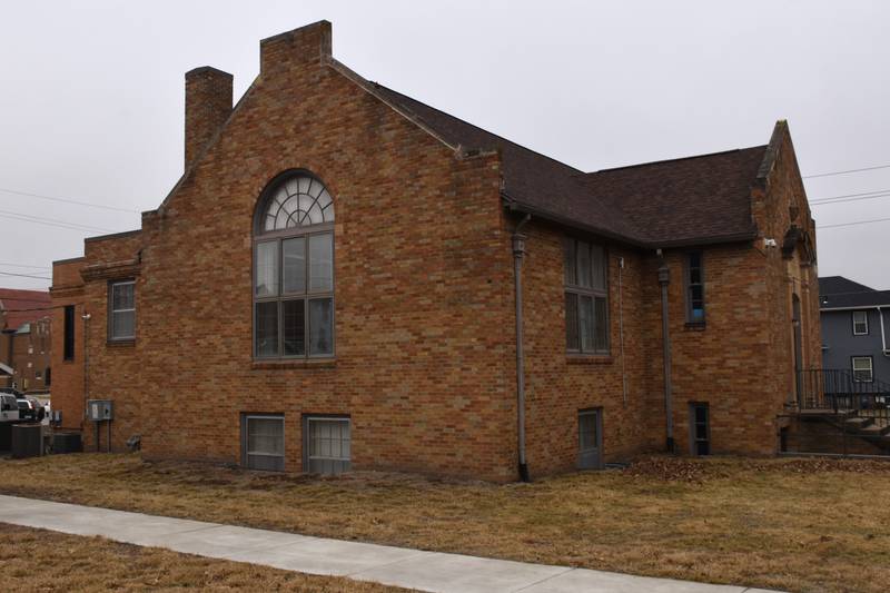 The library board approved applying for a SCICF grant to cover the tinting of the southern library windows.