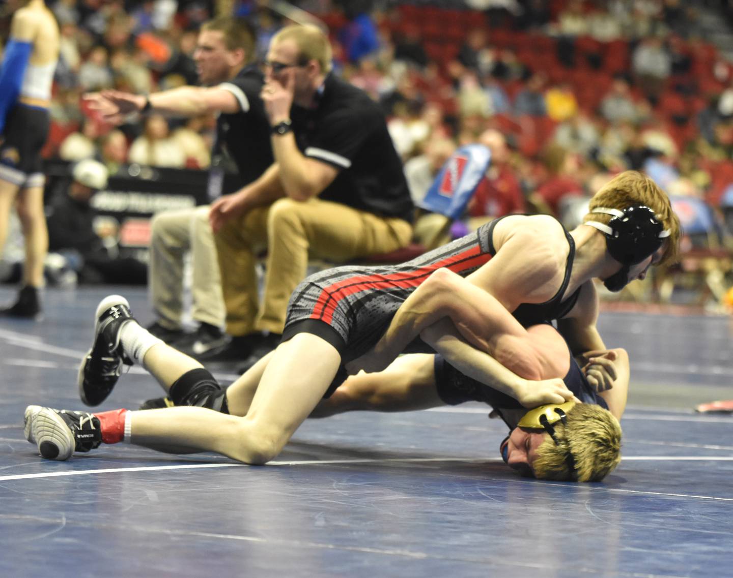 Brock Shaha of Mount Ayr placed fifth at 120.