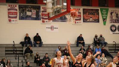 Paup sets school record in blowout win