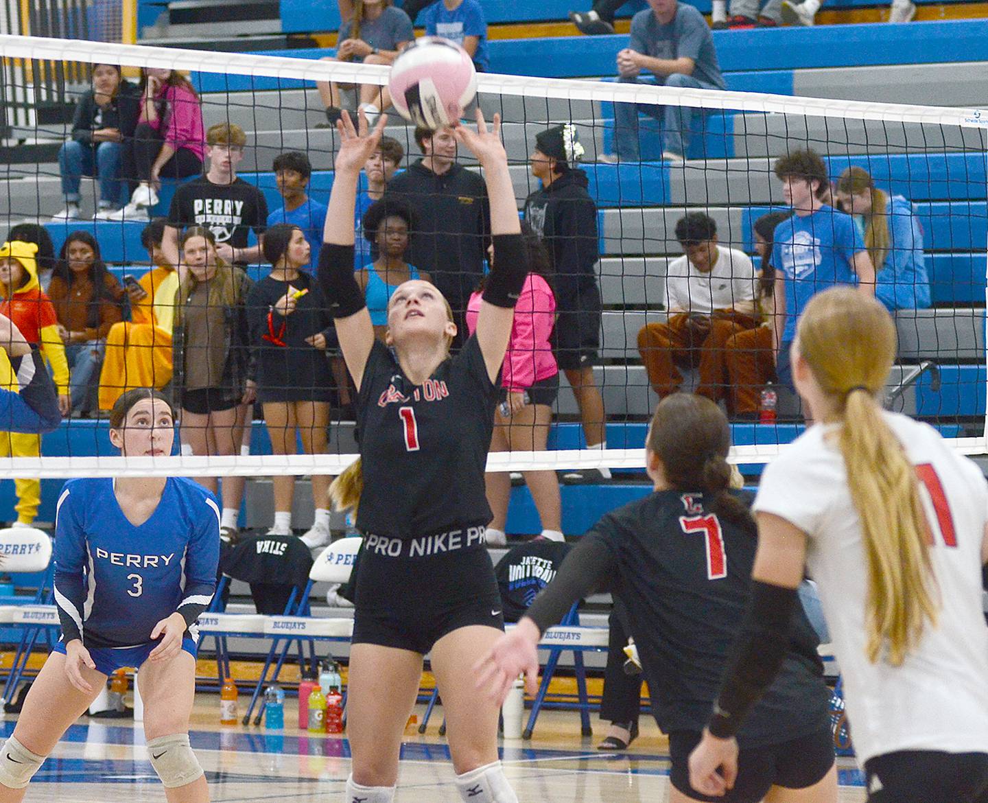 Kadley Bailey (1) returns as Creston's primary setter. She also served at 92% last year with 20 aces.