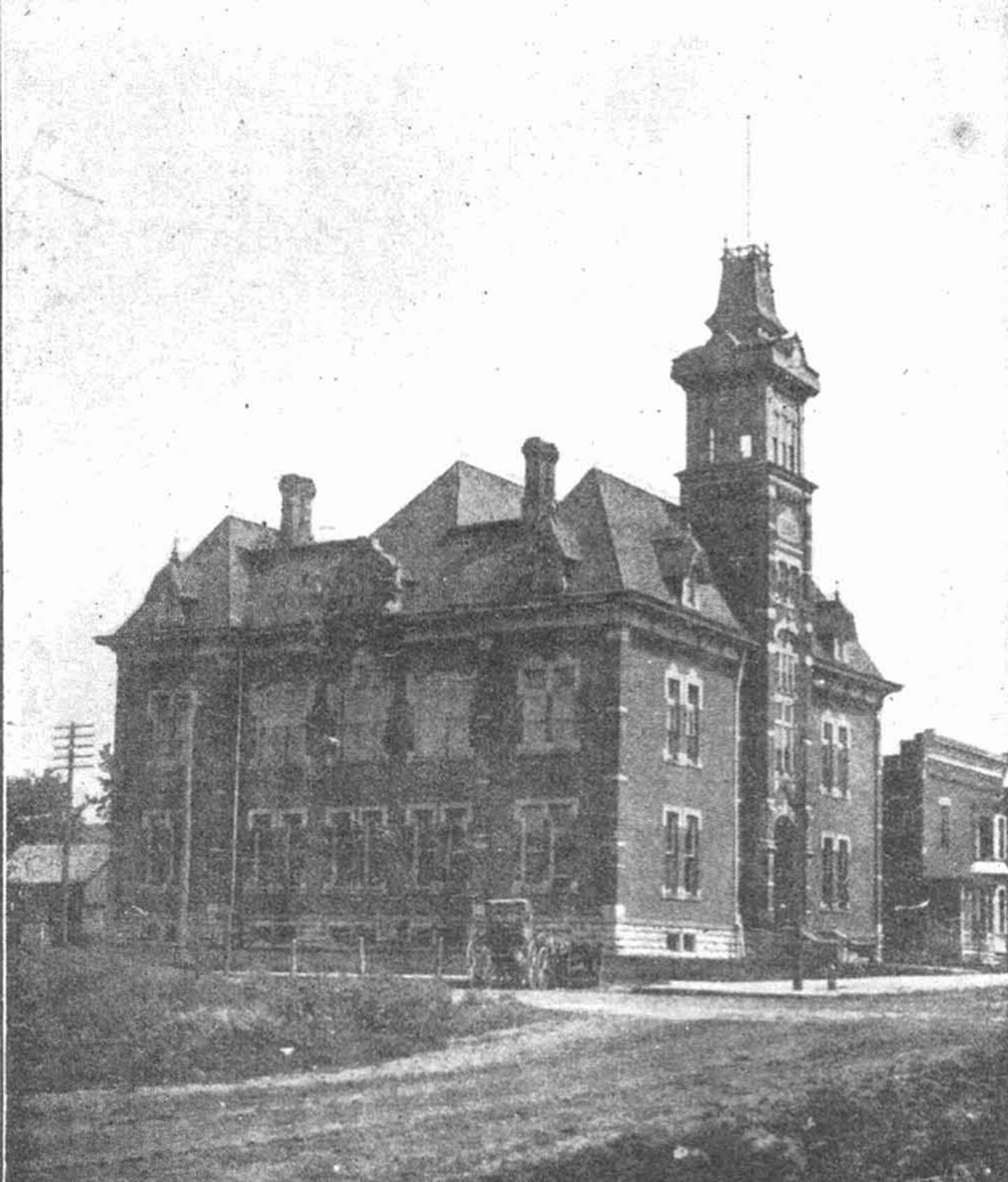 he original Union County Courthouse in Creston, built through 1887 and 1888. The courthouse was built in Creston before any vote to move the county seat from Afton into Creston.