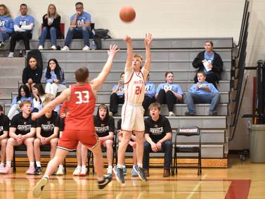 Creston and Harlan split doubleheader