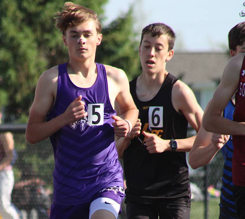 Nodaway Valley freshman Gabe Winkelmann battles in a pack of runners during the 3200m run at the Madrid state qualifying meet.