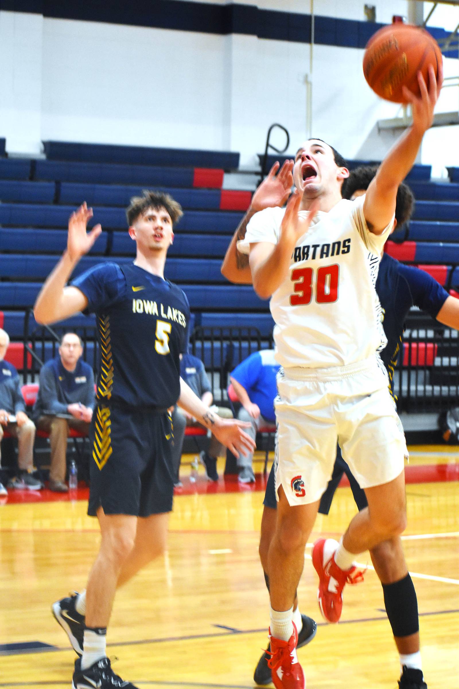 Spartans can’t keep up in second half – Creston News