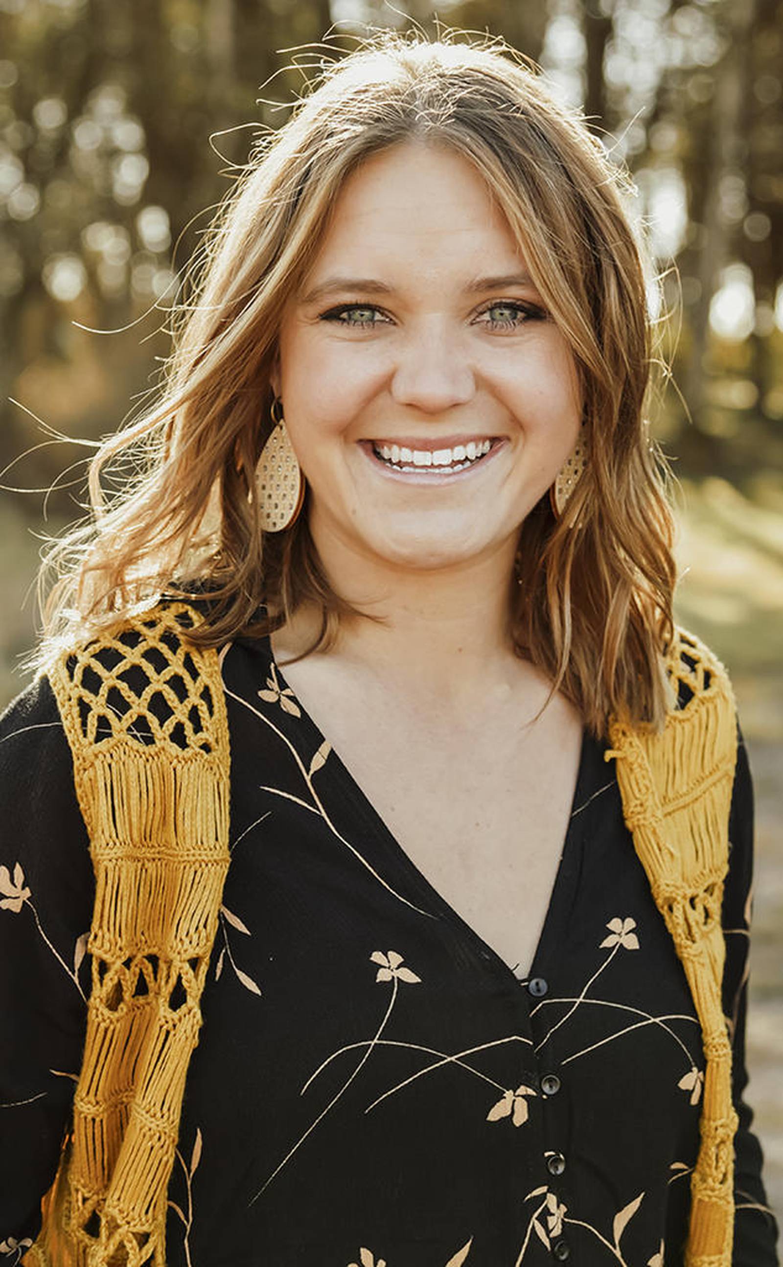 Local girl wins Iowa AgriBusiness Radio Network Scholarship Creston News