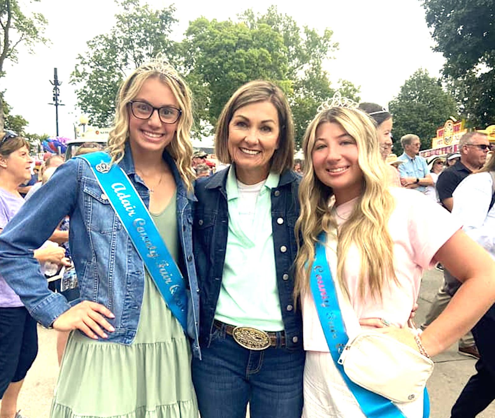 A BLUE RIBBON WEEK – Creston News