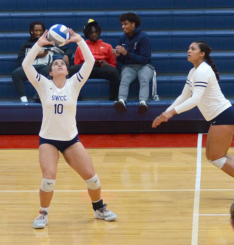 Beatriz Goncalves (10) sets up a Southwestern attack during Tuesday's match against Iowa Central. Goncalves had a team-high nine assists for the Spartans.