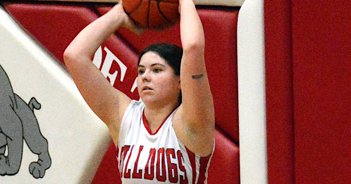 GIRLS HOOPS OrientMacksburg edges Murray in regional opener Creston News