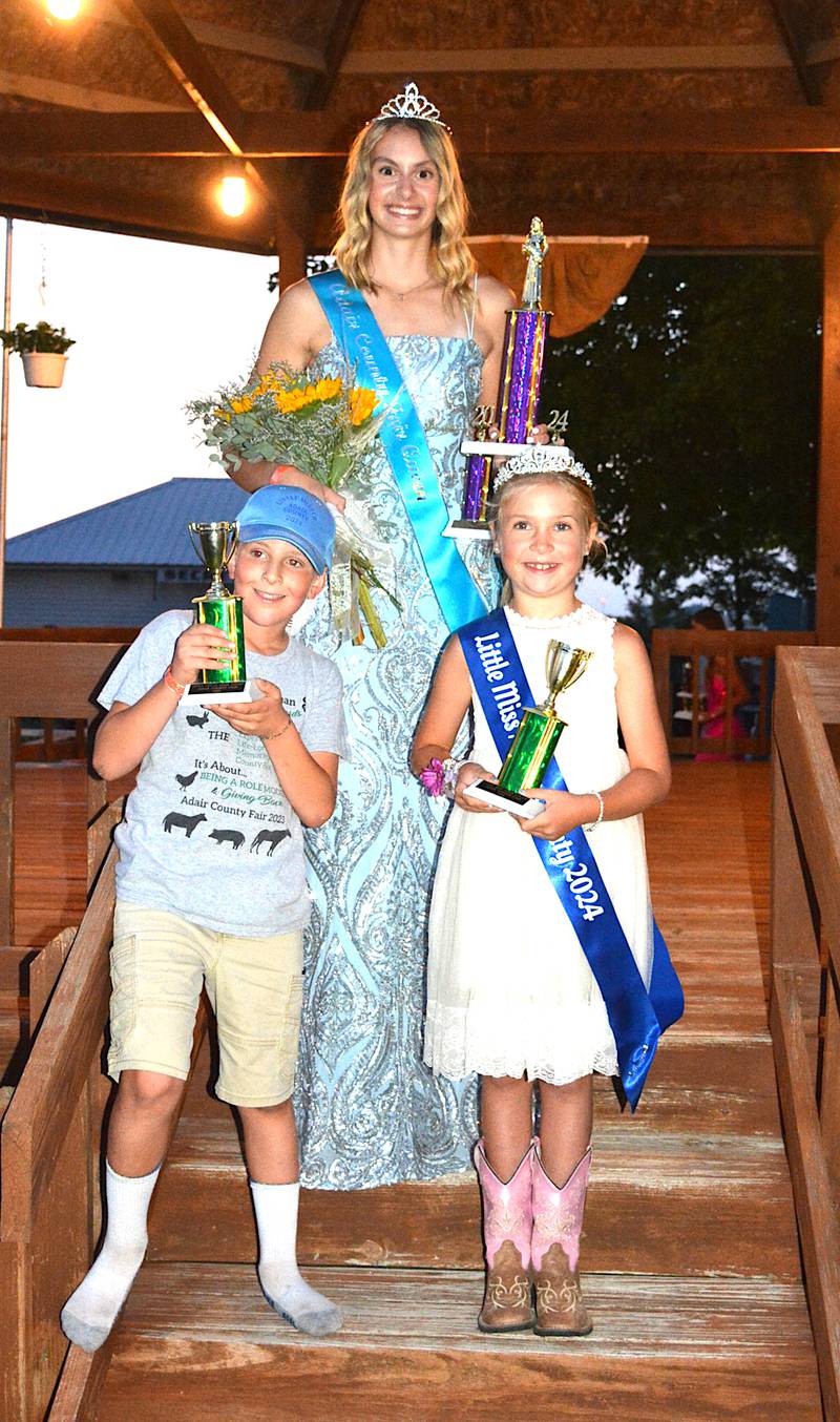 2024 Adair County Fair Queen Bailey Carstens with Little Mister Benjamin Moyer and Little Miss Alexis Dreher.