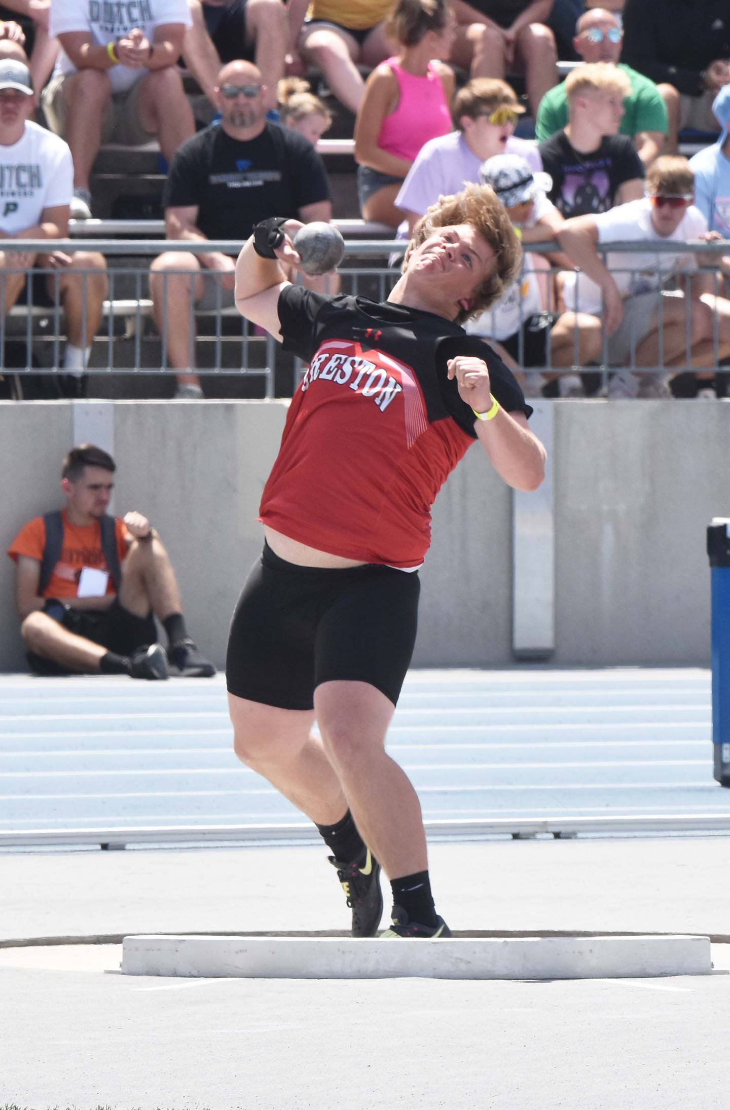 Tom Mikkelsen - 11th place 3A shot put