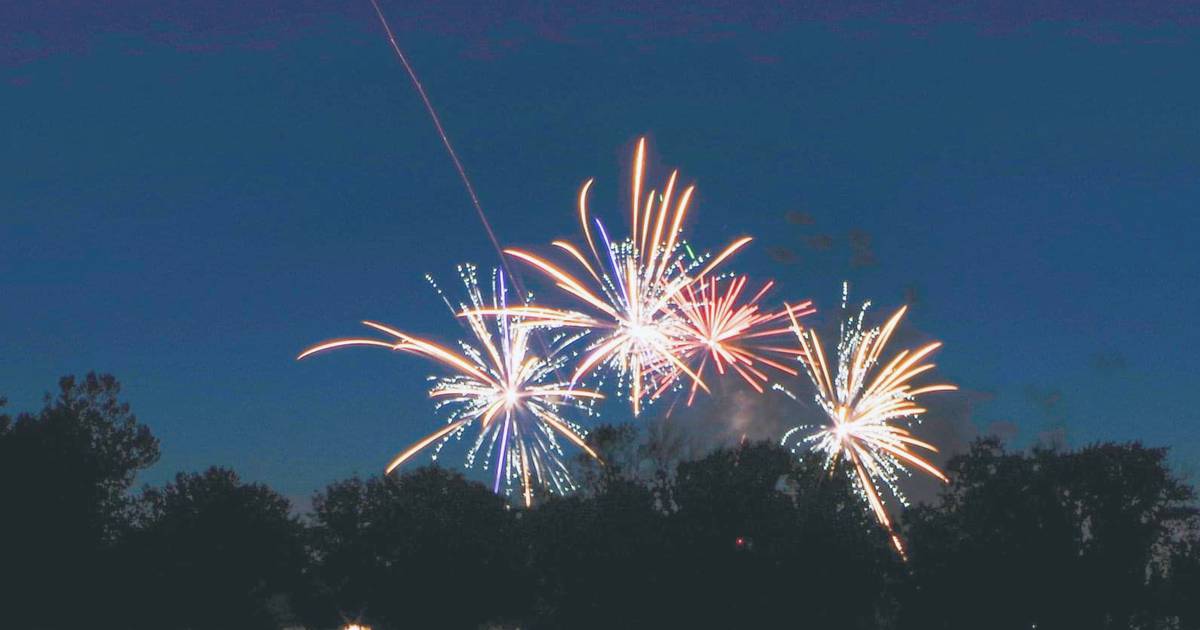 shaws hours on fourth of july