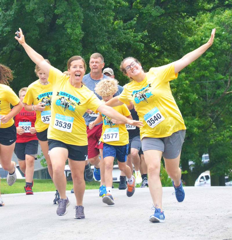 Runners start out strong during the 2023 Greater 8/5K race ahead of Fourth of July celebrations. This year, the 5K route will look a little different.