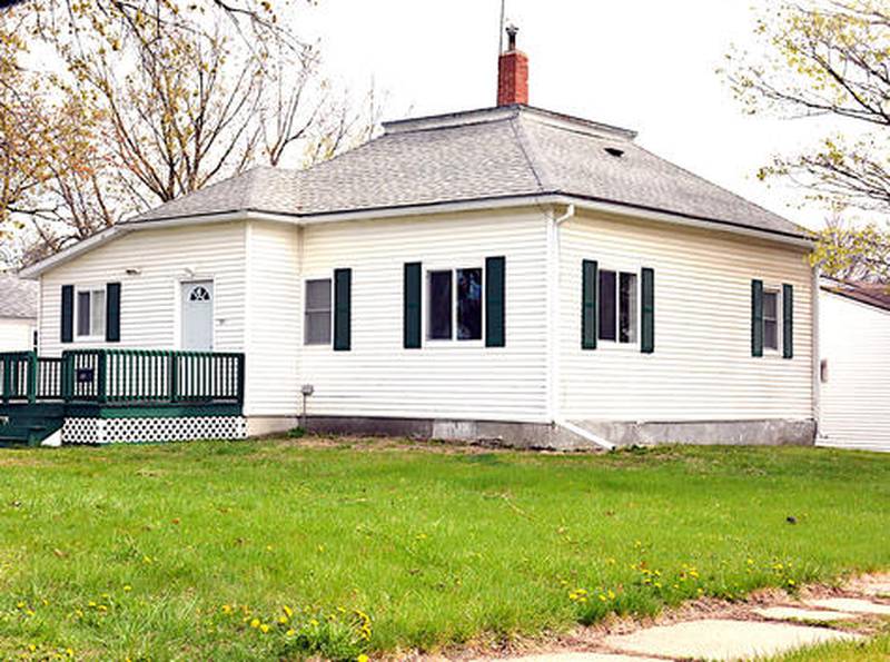 Greenfield police officers received a call at approximately 12:45 a.m. Saturday for a stabbing at this home in the 200 block of Northeast Fourth Street. When officers arrived, they located a deceased Hispanic male inside the residence and a second victim who sustained non-life threatening injuries.