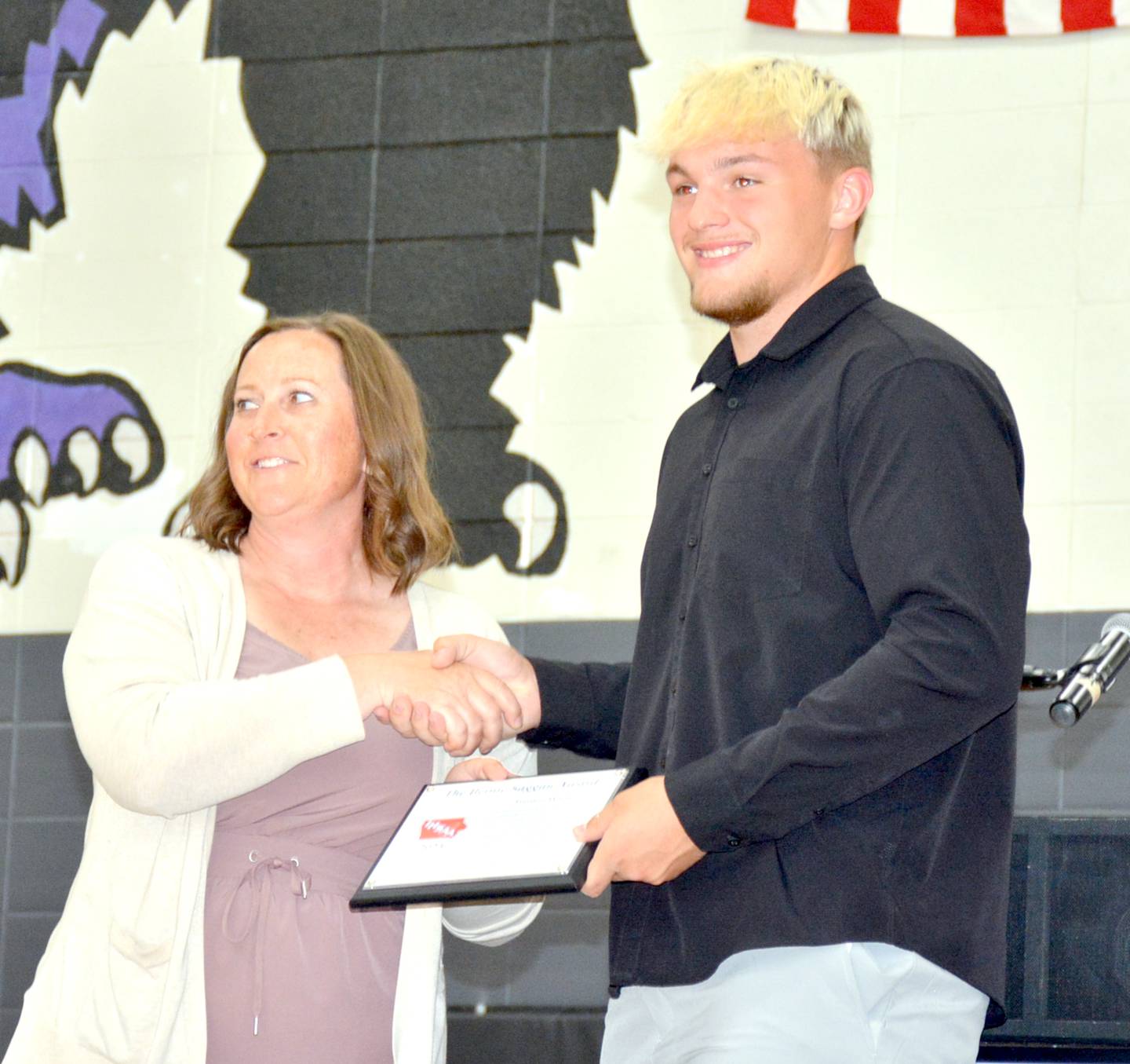 Nodaway Valley senior Trent Warner receives the Bernie Saggau Award.