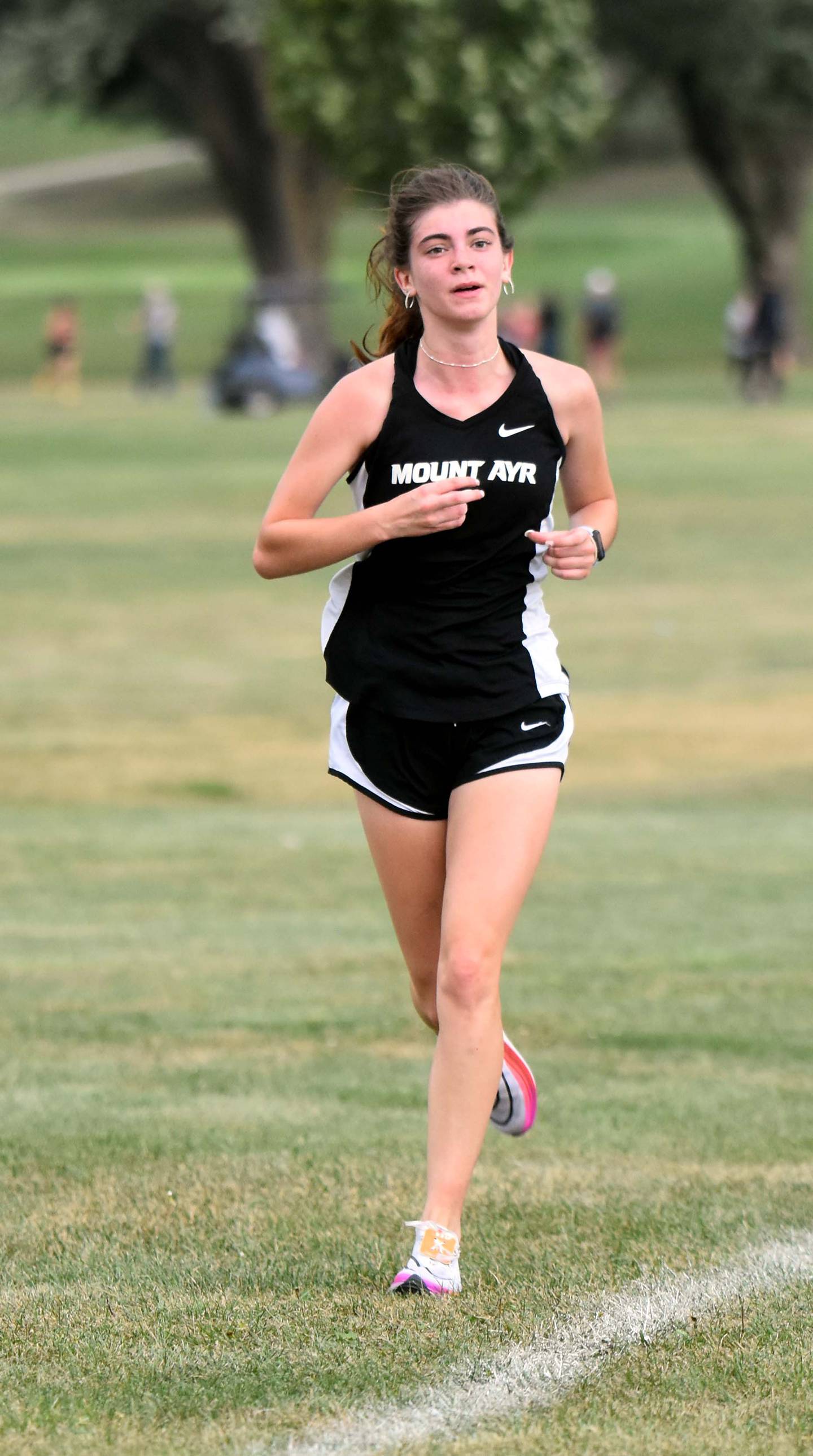 Anne Newton led Mount Ayr with a ninth-place finish in team scoring in 23:40.6