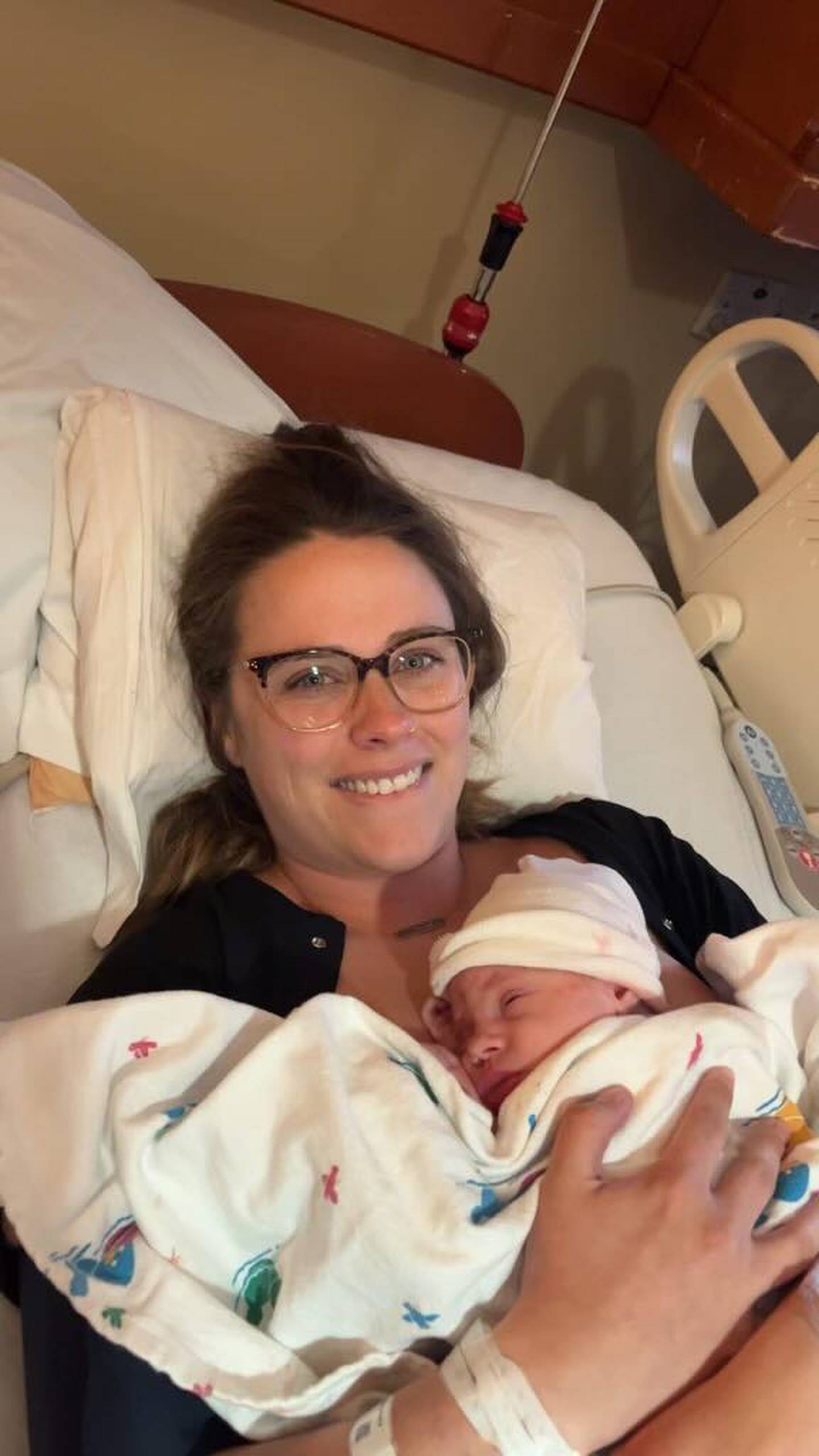 Willow was born early in the morning on April 4.