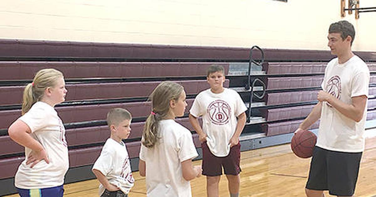 Diagonal basketball camp honors graduate, SWCC coach Creston News