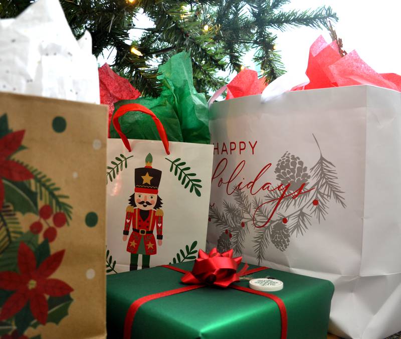 Waste Management of Iowa has tips for what holiday wrapping supplies can and can't be recycled.