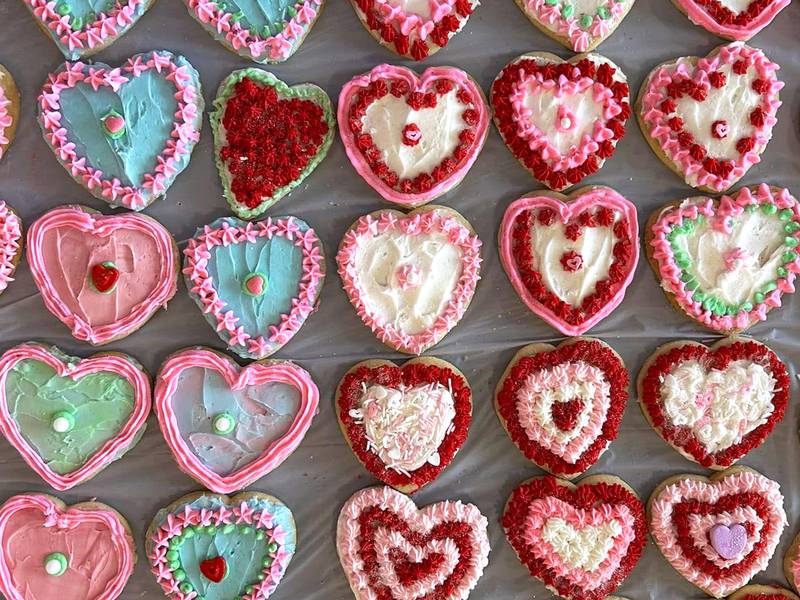 Still sweet: Valentine’s tradition celebrates 25 years