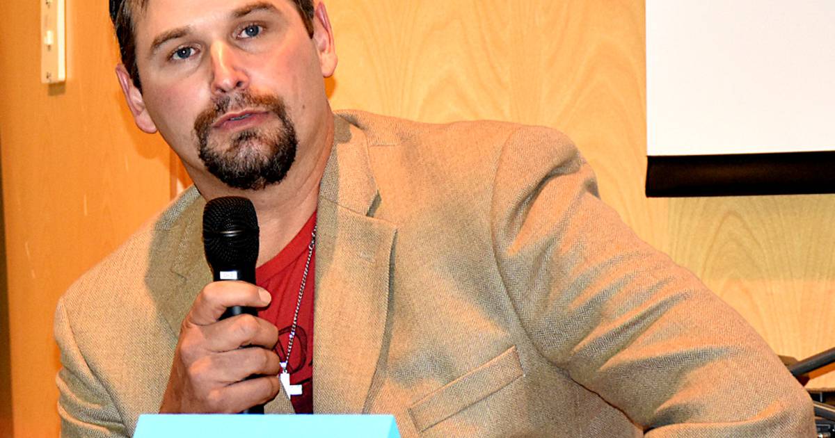 Incoming mayor meets with Rotary Creston News