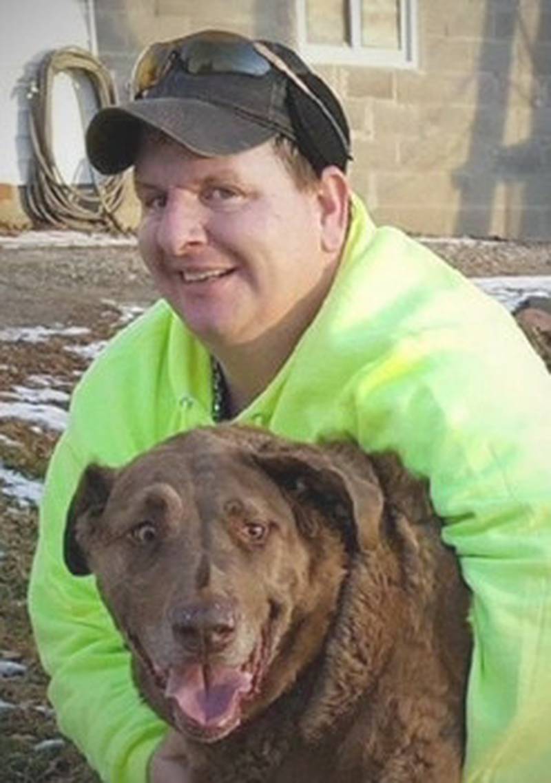 Nicholas R. Smart, 44, of Prescott, died Sunday, Sept. 24, at his home in Prescott.