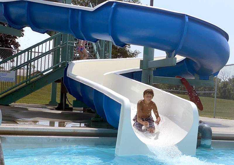 crestmont pool