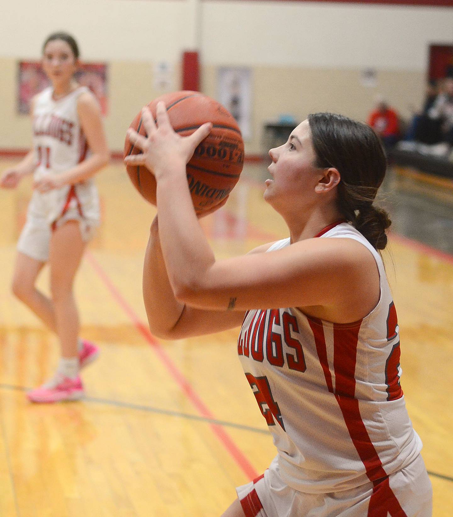 Firstplace Eagles soar at OM Creston News