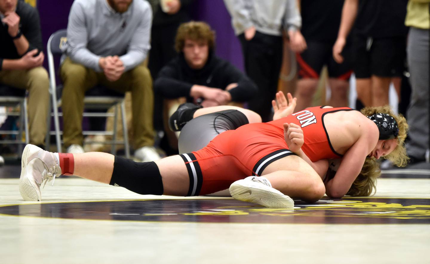 Creston senior Jayden Myers pins Griffin Phillips of Clarinda in 22 seconds in the 190-pound seventh-place match.
