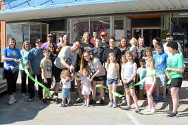 Jokers Fitness Factory cuts ribbon in new location