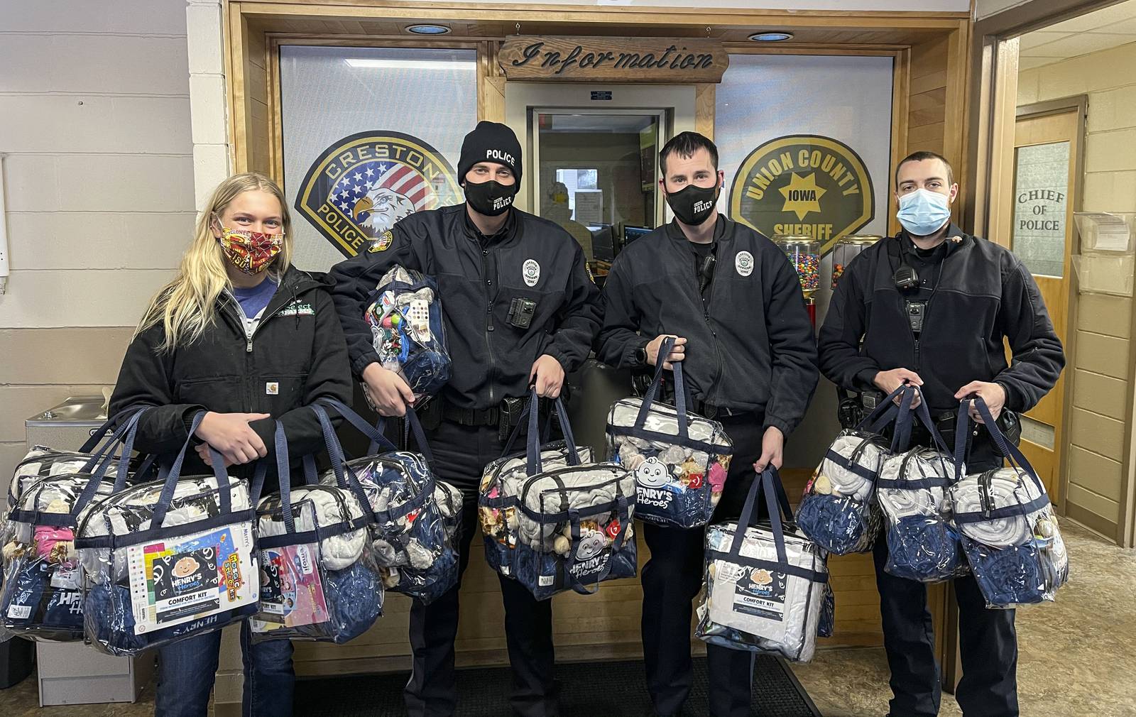 Deb and Jeff Hansen Foundation delivers Kits for Kids to Creston Police