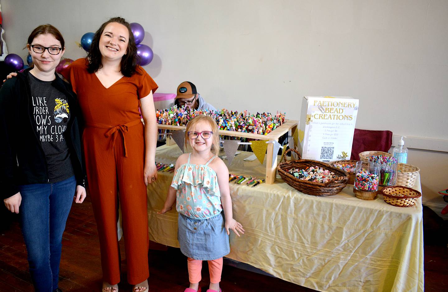Lillian, Jecceka and Loghan Derrig with Faetionary Bead Creations were one of the vendors present in the hospitality center, selling hand-crafted custom writing pens.