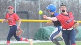 DMACC softball sweeps Spartans