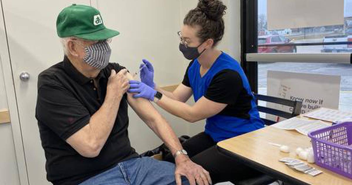 HyVee now offering free COVID19 boosters to over 18s Creston News