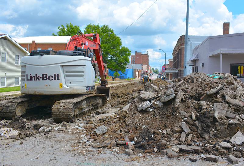 The view east of Montgomery Street as the first steps of construction in the city's Central Sanitary Sewer Rehab Project. Construction has begun between Division and Oak Streets.