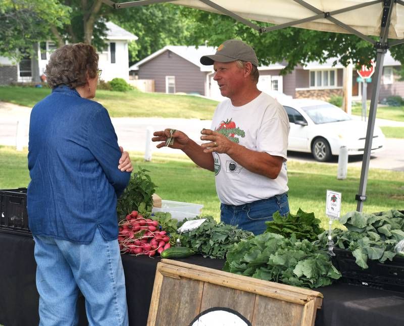 The Double Up Food Bucks program allows those with EBT cards to get twice as many fruits and vegetables each day. Farmers markets included in the Farmers Market Nutrition Program also accept these bucks.