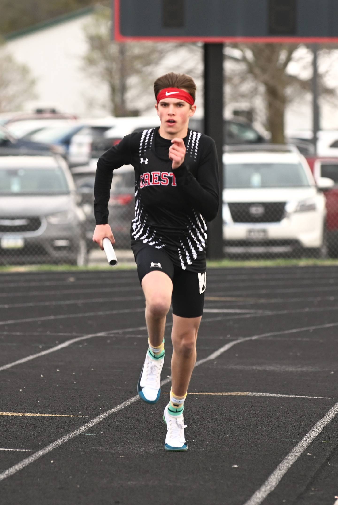 Ryder Baird runs the anchor leg of the 4x800m relay.