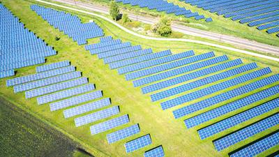 County continues solar-power rules discussion