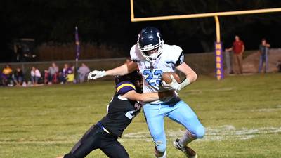 Second-half turnovers give Eagles the advantage over Murray